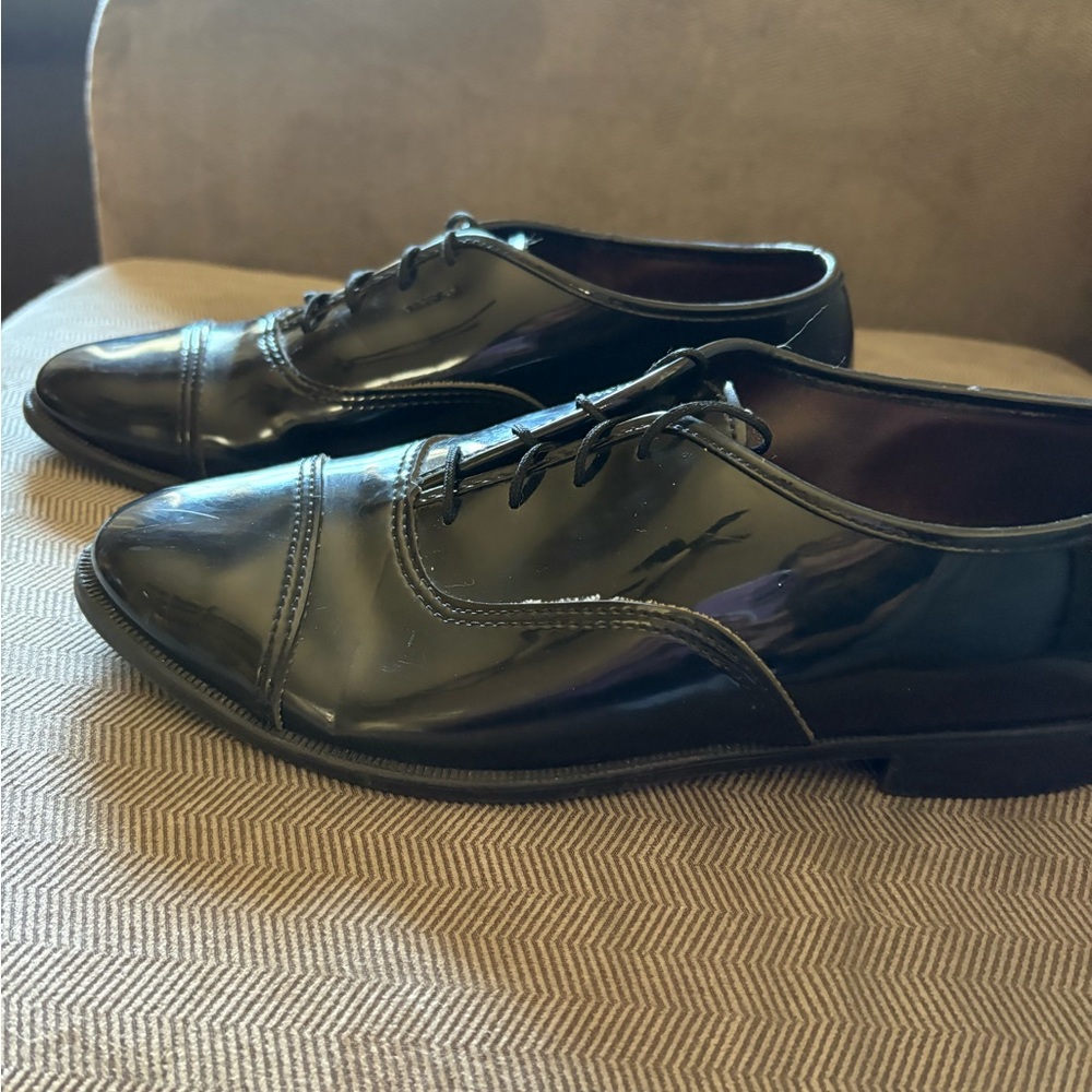 Classic Black Men's Dress Shoes